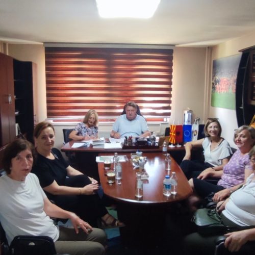 СООПШТЕНИЕ ЗА МЕДИУМИ